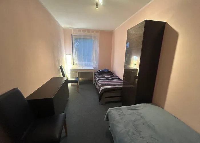 2 1min Messe Apartment Köln