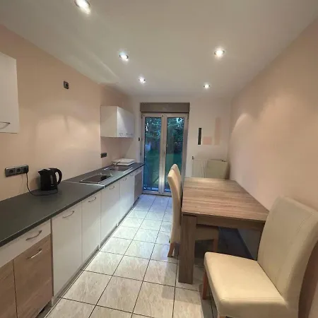 2 1min Messe Apartmán