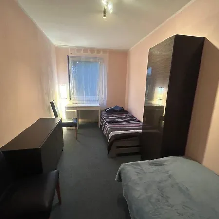2 1min Messe Apartman Köln